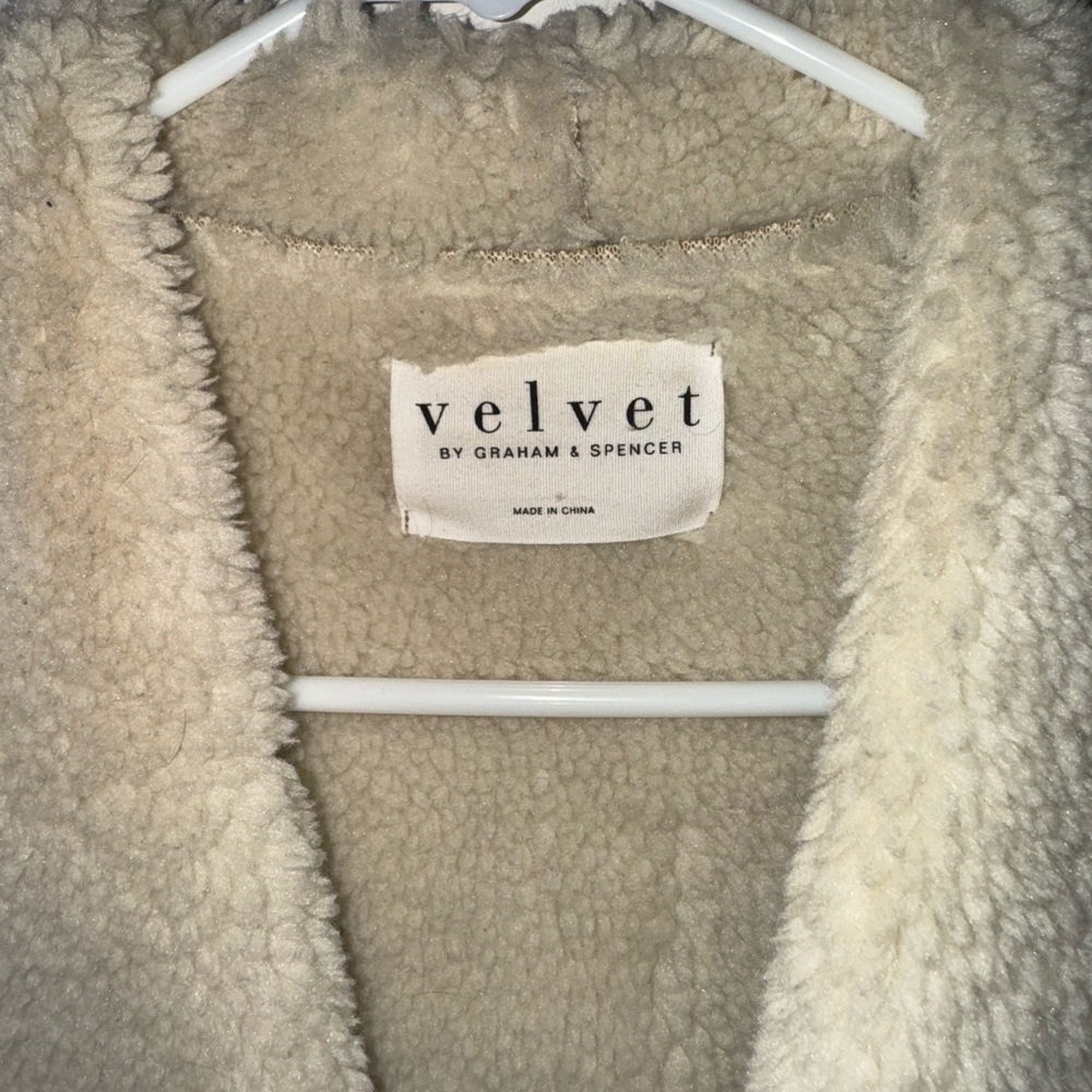 Velvet by Graham & Spencer Vegan Teddy Vest - Picture 4 of 6